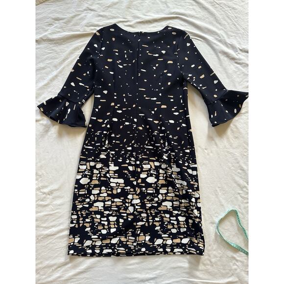ILE New York Black White Tan Abstract Print Bell Sleeve Dress Size 8 - Picture 7 of 8